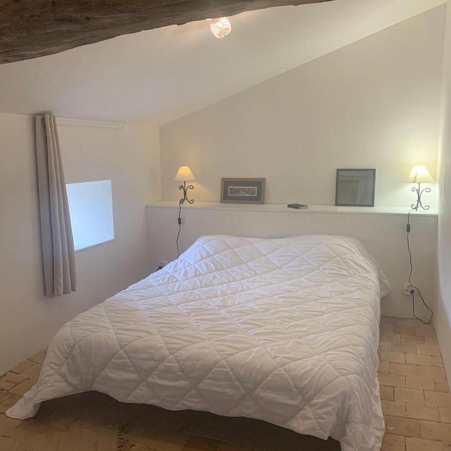 Gite Au Haras Les Aubiers Exterior foto