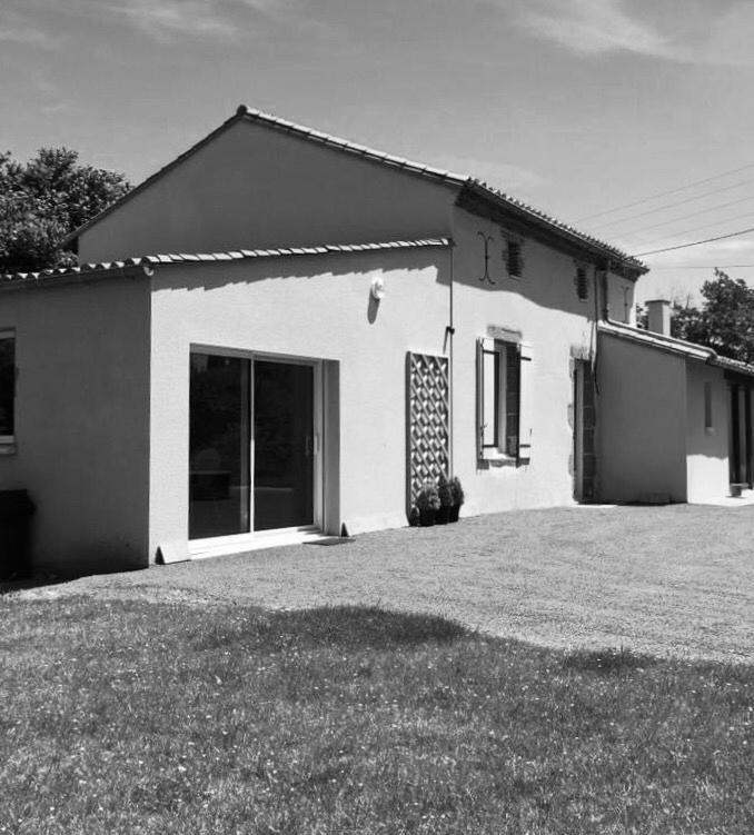 Gite Au Haras Les Aubiers Exterior foto
